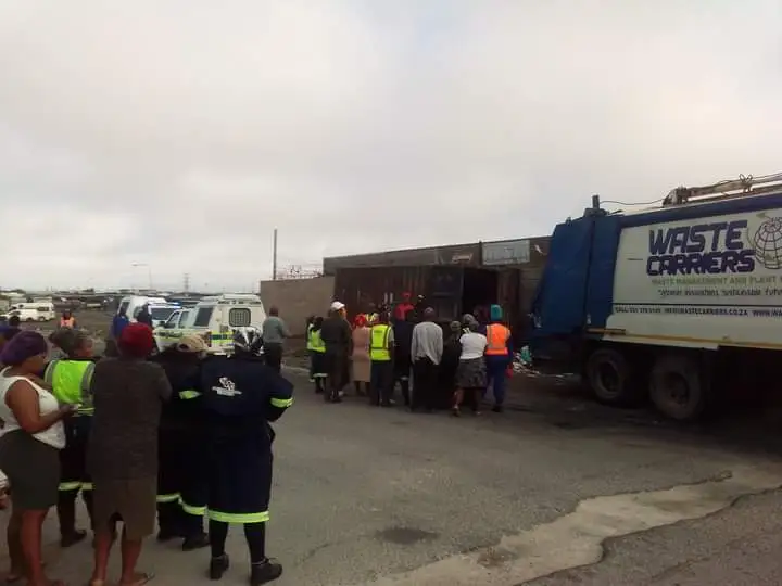 Baby dumped at rubbish pile