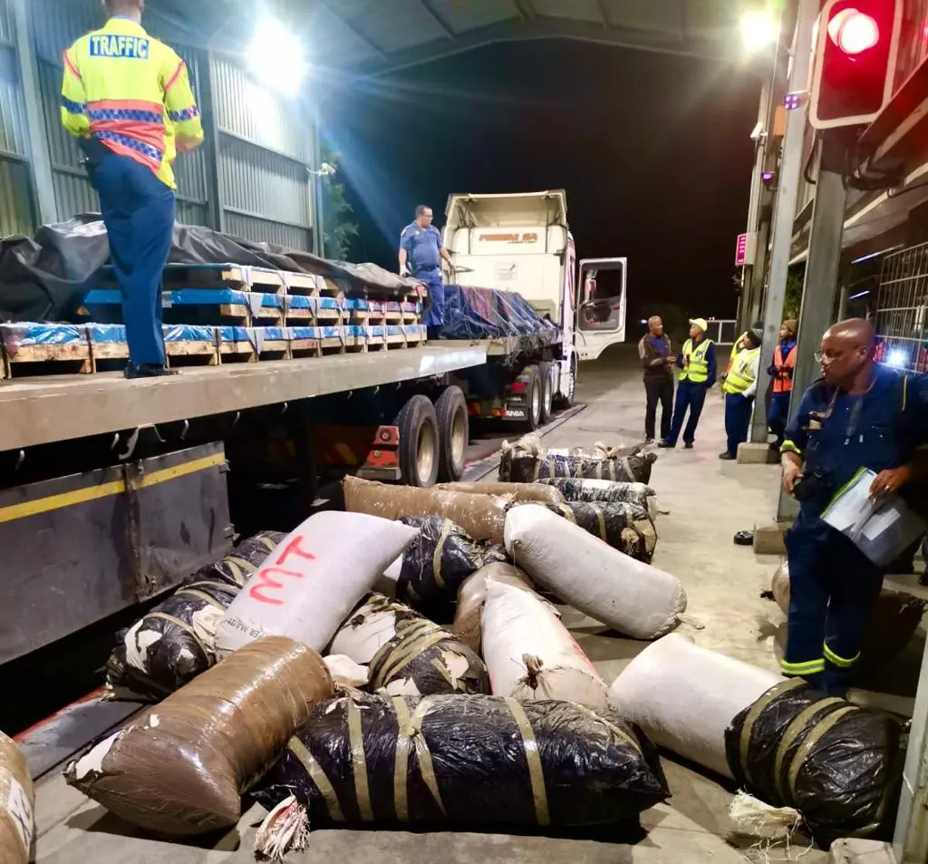 Truck driver arrested with over 1000kg of marijuana