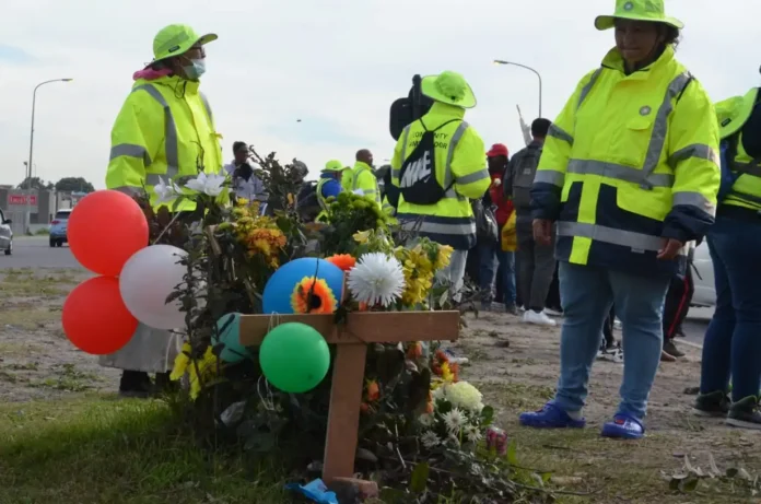 Mitchell’s Plain residents paid tribute to school kids who died in an accident