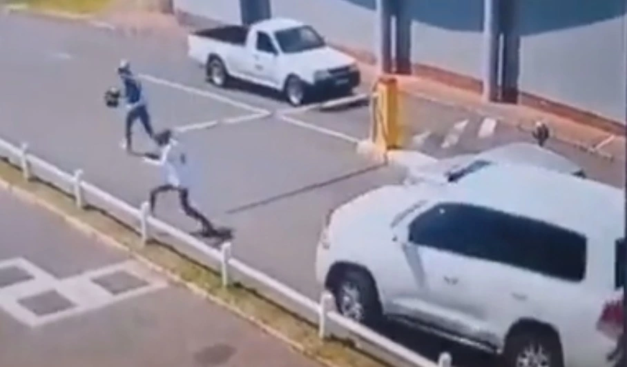 WATCH: Lady driver chases cell phone thief, knocks him down