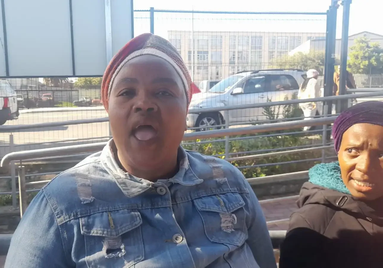 Family members Liyema Mathanda and Phathiswa Ngqaza say gogo threw under the bus. Photos by Ezitshisayo